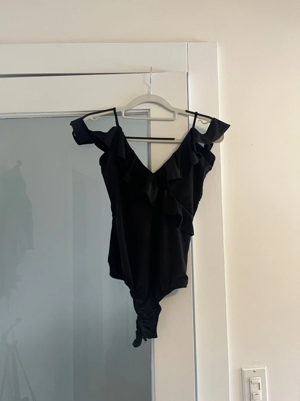 Black Ruffle bodysuit - Picture 1 of 6